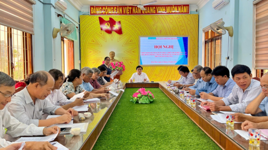 <a href="/tin-tuc/dat-nuoc-con-nguoi" title="Đất nước - Con người" rel="dofollow">Tin từ các huyện, thị xã, thành phố</a>