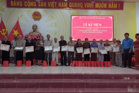 Lễ mừng thọ, chúc thọ cho hội viên người cao tuổi phường Hoài Hảo